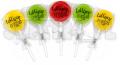 Kolorowe lizaki owocowe Fruit Lollipop o smakach truskawki, pomarańczy, jabłka i winogrona. Display 30 sztuk po 15 g, masa netto 450 g.