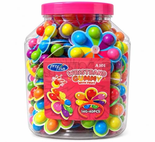 Wristband Gummy – kolorowe żelki owocowe na bransoletce. Słoik zawiera 40 sztuk po 14 g, łącznie 560 g. Sprawdź produkt w sklepie sweet24.pl.